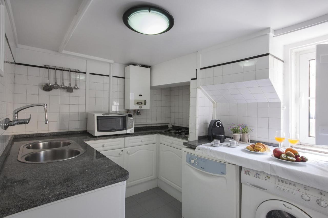 Chic Urban Retreat At Downtown With Balcony & Views Apartman Lisboa Kültér fotó